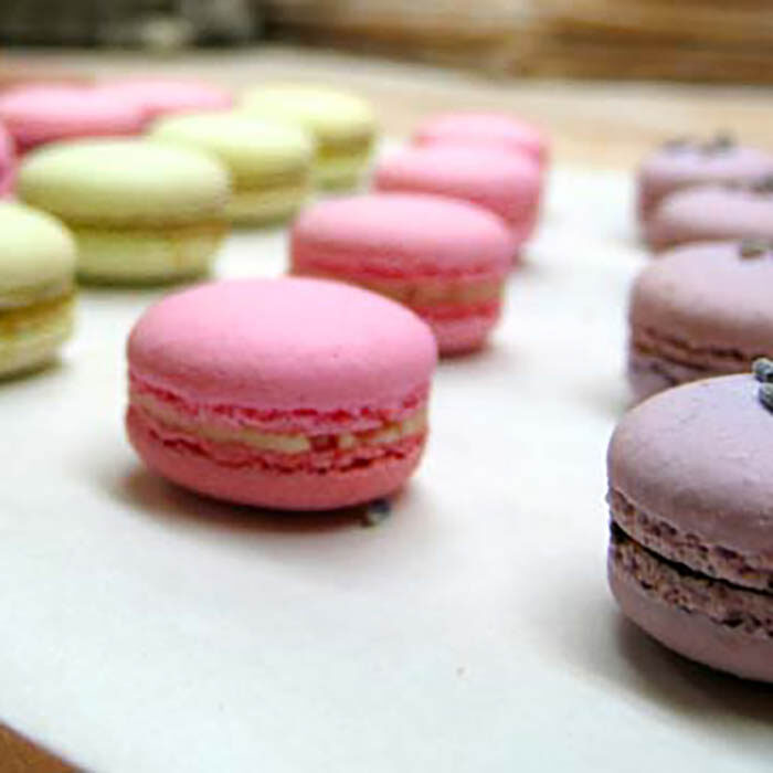 bennisons-bakery-macaroons